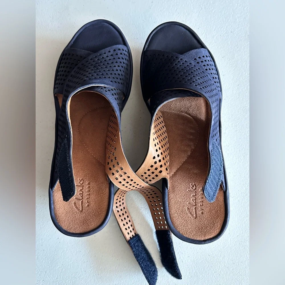 NWOT. CLARKS - WOMENS REEDLY VARIEL SANDAL Size 7.5M - Picture 10 of 13